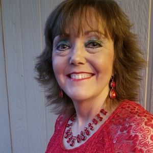 Meet your Posher, Danna